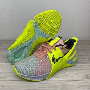 Nike Metcon 8 Flyease Training Shoes Artic Orange DO9381-800 Size 7 Women
